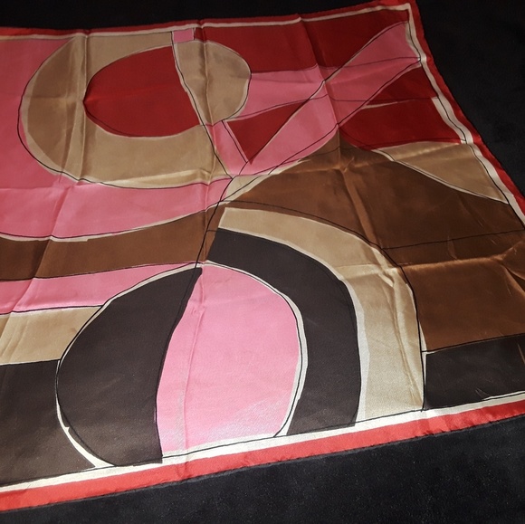 Scarf - Picture 1 of 2